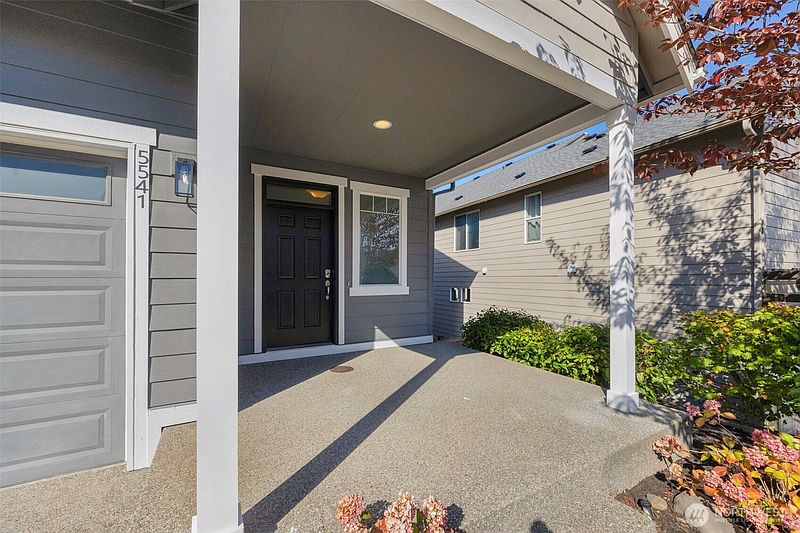 2nd image of 5541 Buckhorn Way