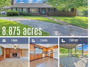 591 Wall St, Bassett, VA 24055