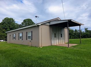 649 Blair Pond Rd, Winchester, TN 37398