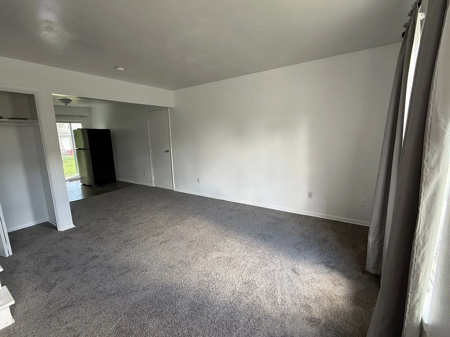 Updated 2-Bedroom Apartment in Gahanna School District — Photo 2
