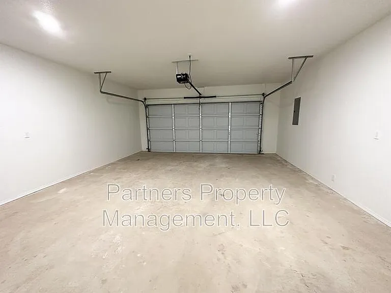 779 S Amarillo Ave #1 — Photo 29