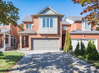 82 Ballymore Dr, Aurora, ON L4G 7E6