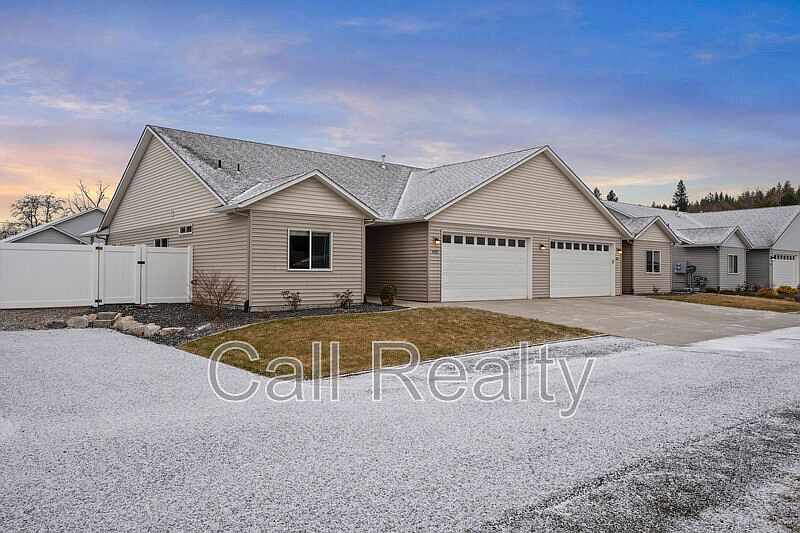 1st image of 4420 E Fairview Ave