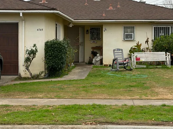 4745 N 5th St, Fresno, CA 93726