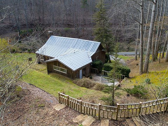 5th image of 34 Shallow Creek Dr