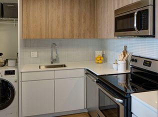 2627 N Clark St, Chicago, IL 60614