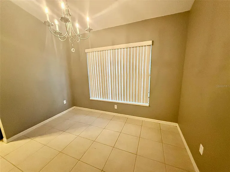 2161 SW 41st Ln — Photo 17