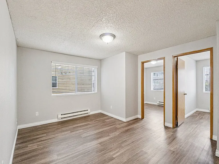 Westwood Apartments — Photo 170