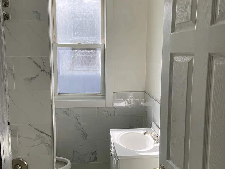 1103 E Brookland Park Blvd — Photo 8