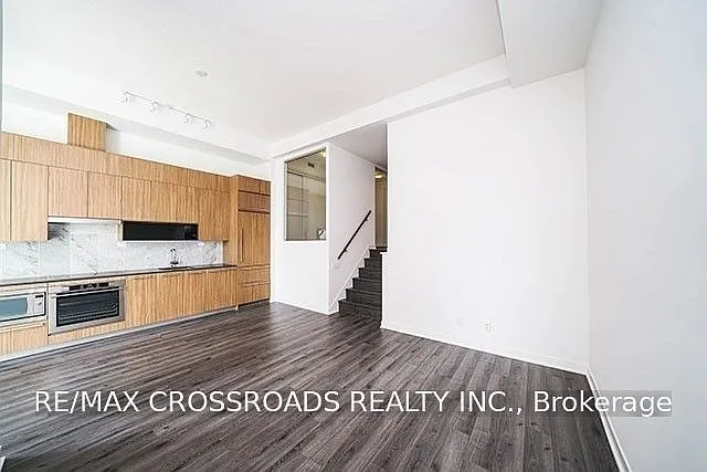 4 bed, $5,900 — Photo 4
