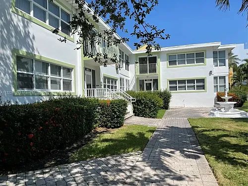 18126 Atlantic Blvd #6 Photo 1