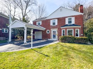 458 Glendenning Pl, Waukegan, IL 60087