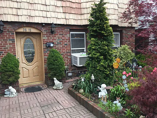 Rented by Amorelli Realty | media 29