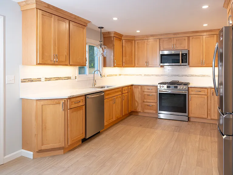122 Leedham St #122 — Photo 7