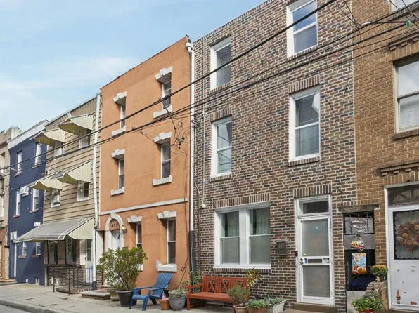 933 League St, Philadelphia, PA 19147