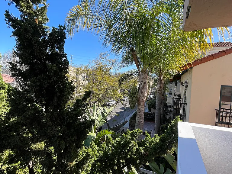 1125 Rexford Dr #12 — Photo 30