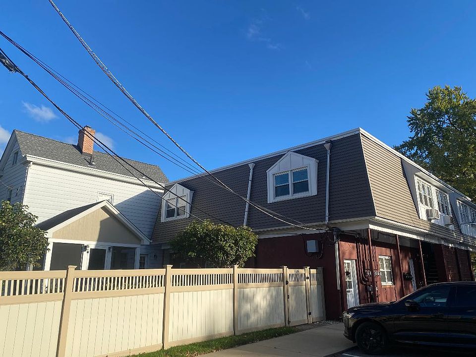 Lovely 2nd Floor Apartment!