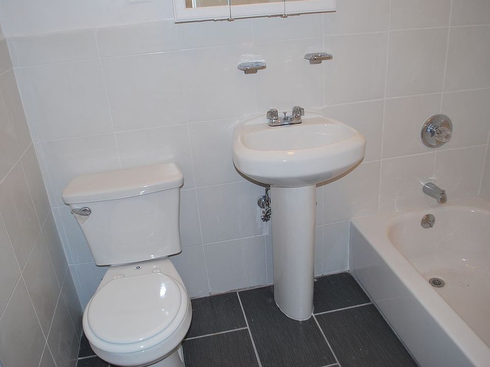 2nd image of 429 E 82nd St APT 5D