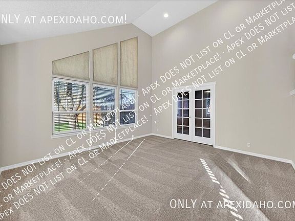 5th image of 2554 E Green Canyon Dr