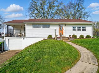 585 Vale Rd, Springfield, OH 45504