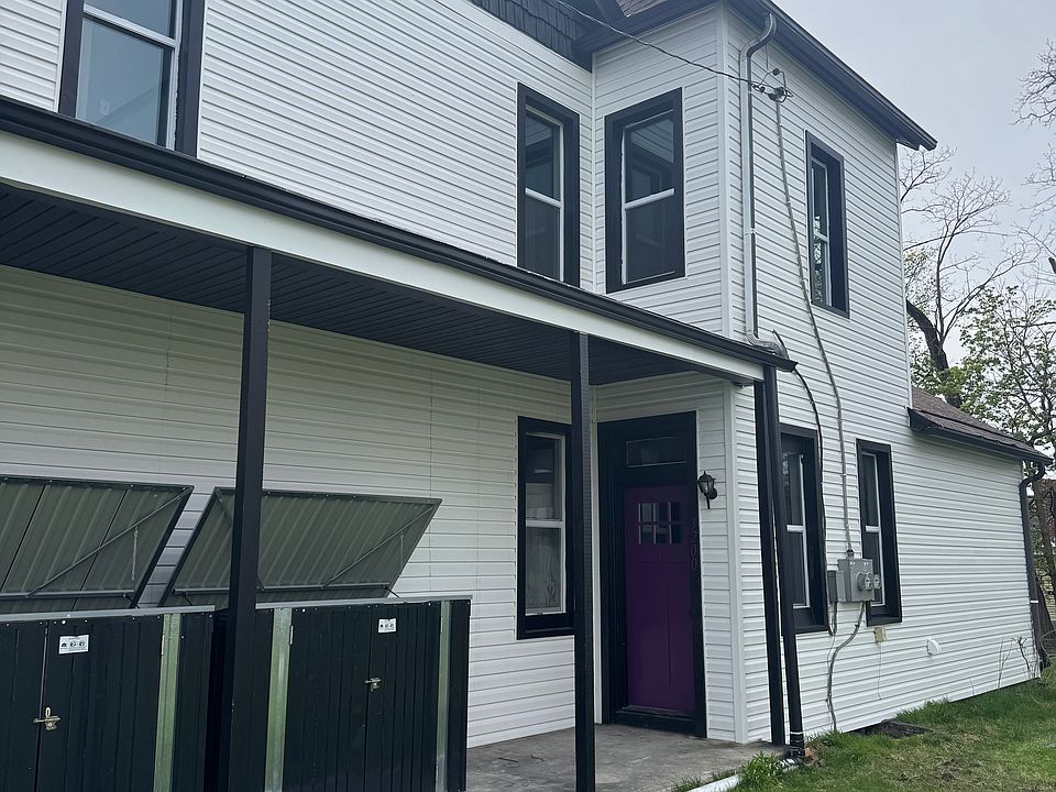 1st image of 3200 Brunot Ave Floor 1