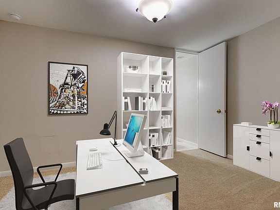 3rd image of 4444 N Knoxville Ave APT 501