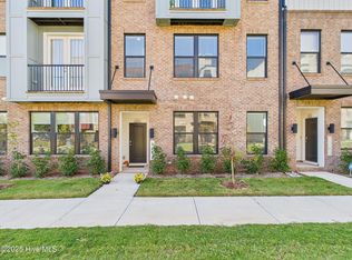 1251 Shaw View Aly UNIT 101, Raleigh, NC 27601