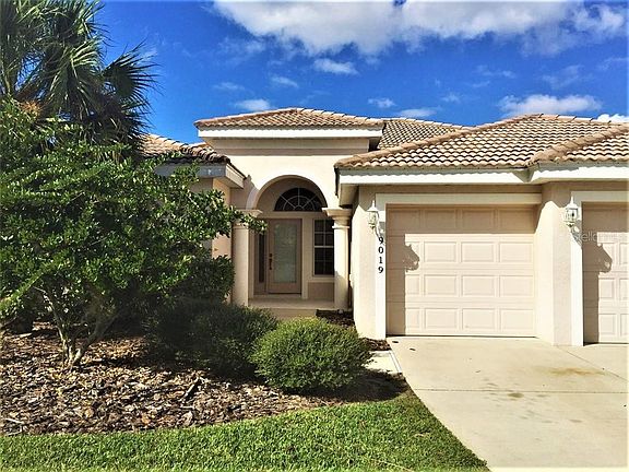 2nd image of 9019 Willowbrook Cir