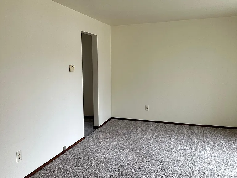 1250 Primrose Ln — Photo 5