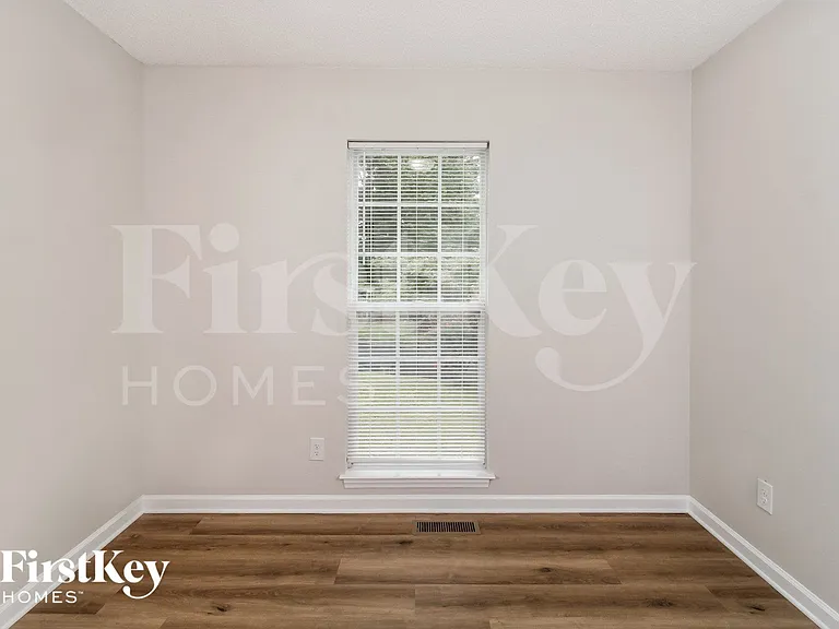 3628 Sharon Ave — Photo 11