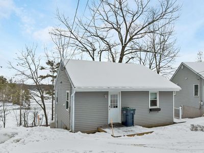 6 Winnisquam Shore, Tilton, NH, 03276