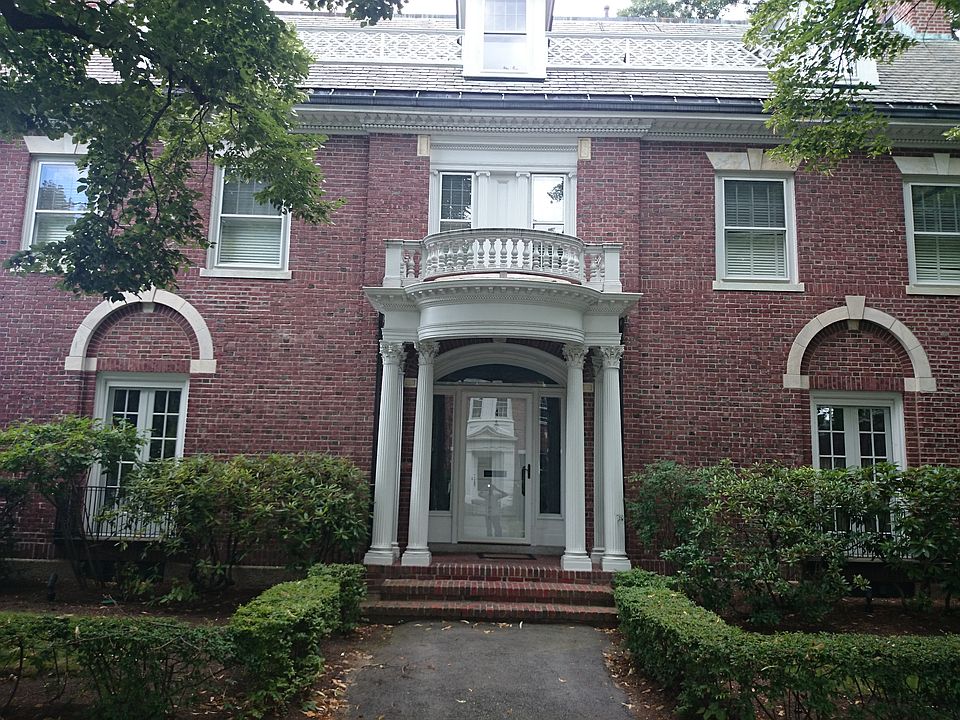 2nd image of 4 Worthington Rd