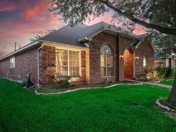 7906 Munich Dr, Rowlett, TX 75089