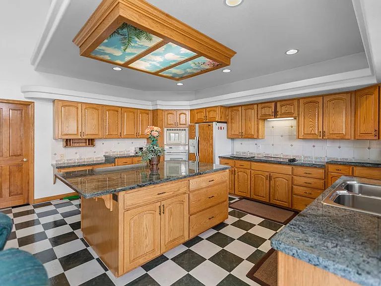 3957 Valley Oak Dr — Photo 24
