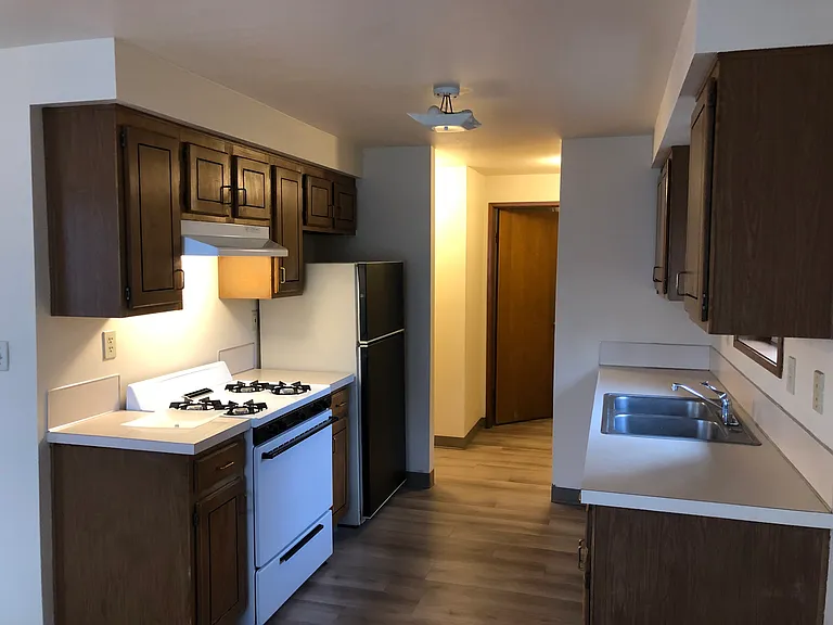 1420 Z St — Photo 3