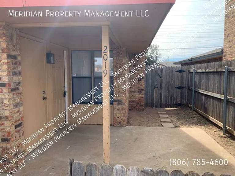 2019 S Loop 289 — Photo 2