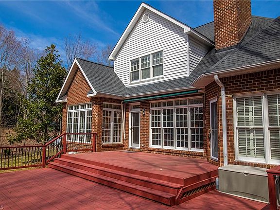 4th image of 1501 Regents Park Ln