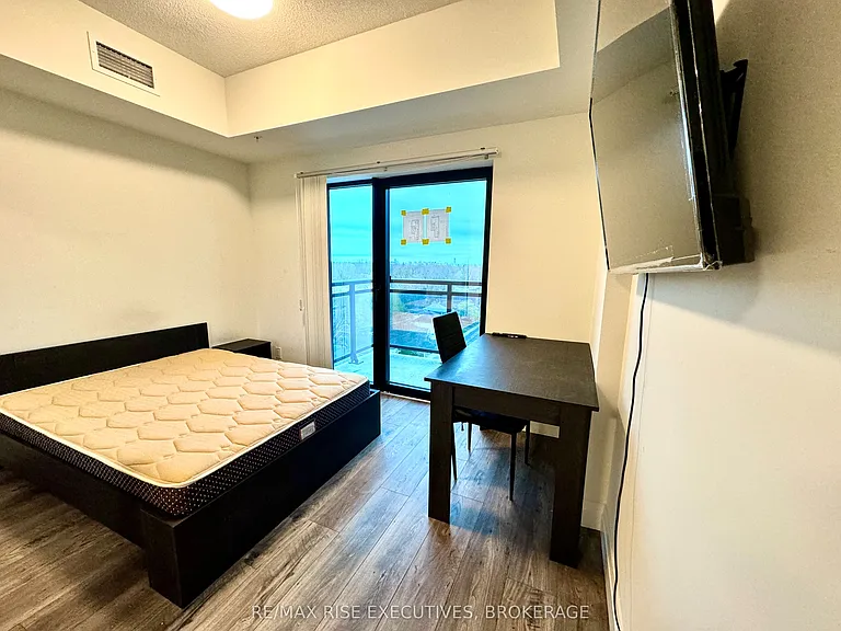 652 Princess St #711 — Photo 12
