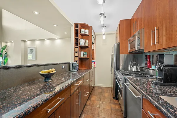 Rented by Corcoran | media 16