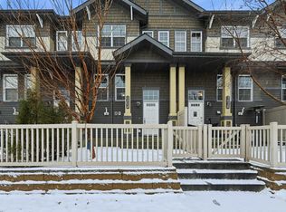 4033 Orchards Dr SW, Edmonton, AB T6X1V2