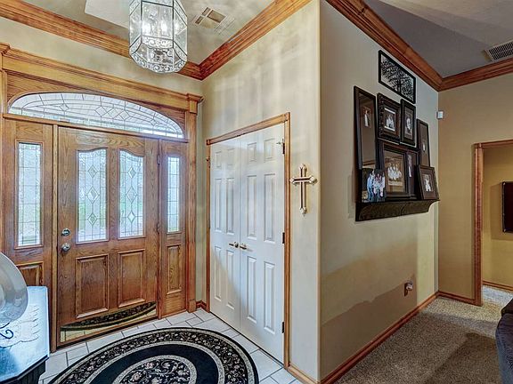 2nd image of 7608 NW Tonbridge Pl
