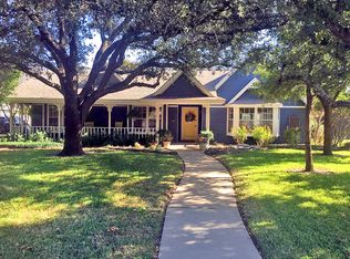 2117 Quail Run Dr, Corinth, TX 76208
