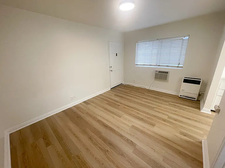 12820 E Foxley Dr #1/2 — Photo 2