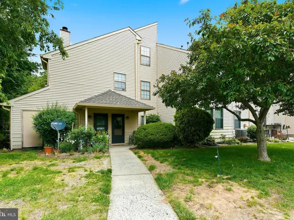 200 Violet Ln, Jackson, NJ 08527