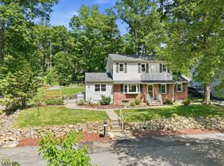 5 Greenwood Ave, Hopatcong Boro, NJ 07874