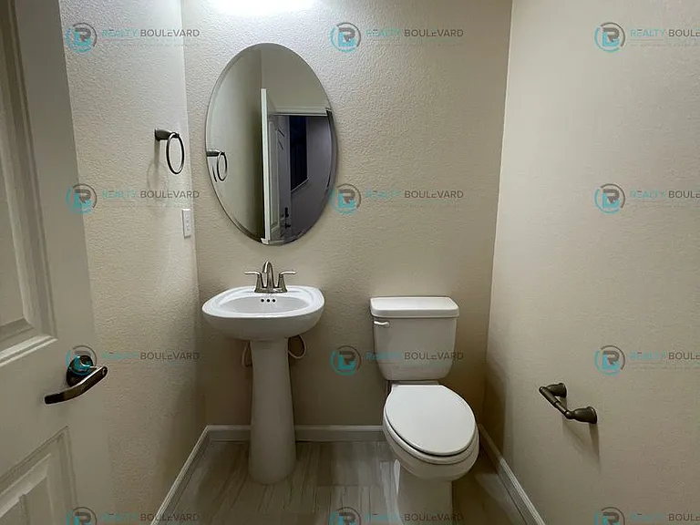 1011 Middle Gate Rd — Photo 18