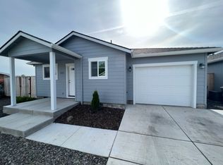1122 Garfield St, Medford, OR 97501