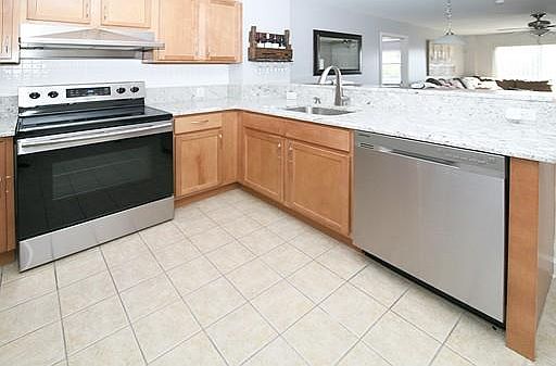 3rd image of 75 Walnut St Unit 205
