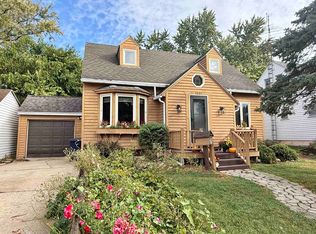 1321 Blaine Ave, Janesville, WI 53545
