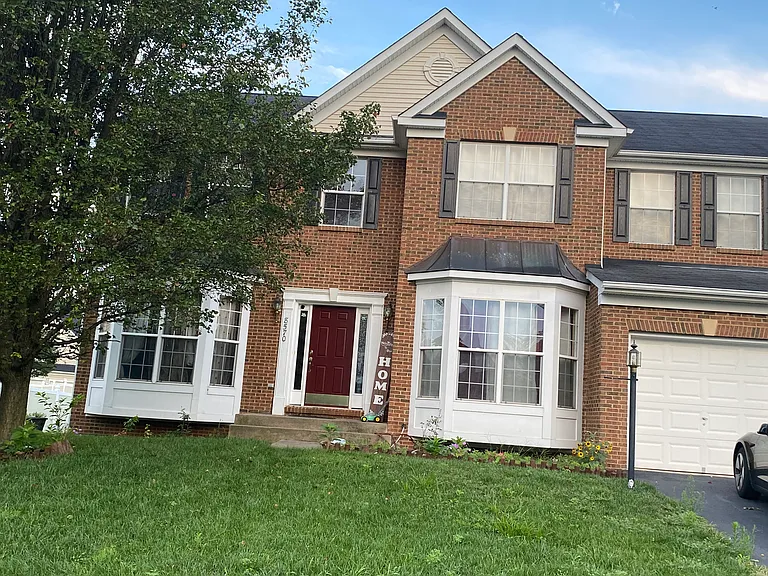 8570 Daltons Grove Way — Photo 1